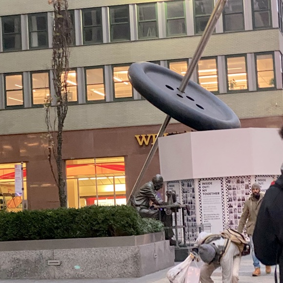 CITIESCLOSET LLC - Picture 1 of 1